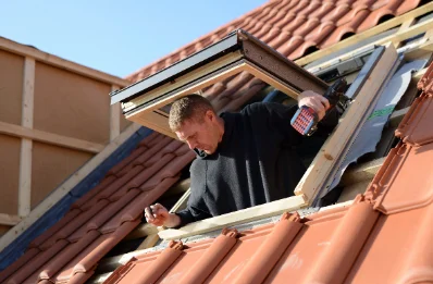 Pose de fenêtres de toit Velux à Treban